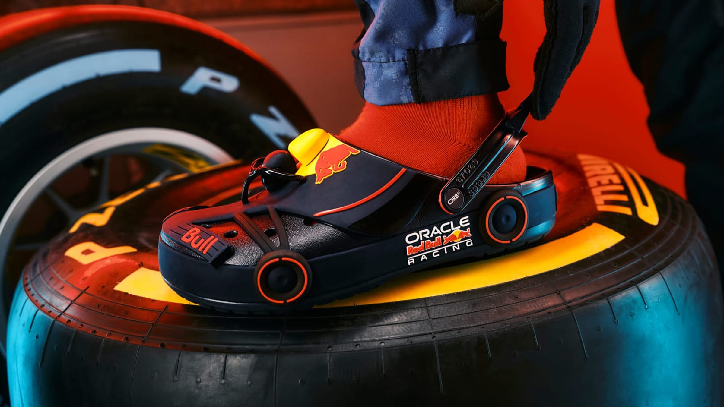 Red Bull Racing x Crocs, sabot Crocband Clog inspiré d'une F1