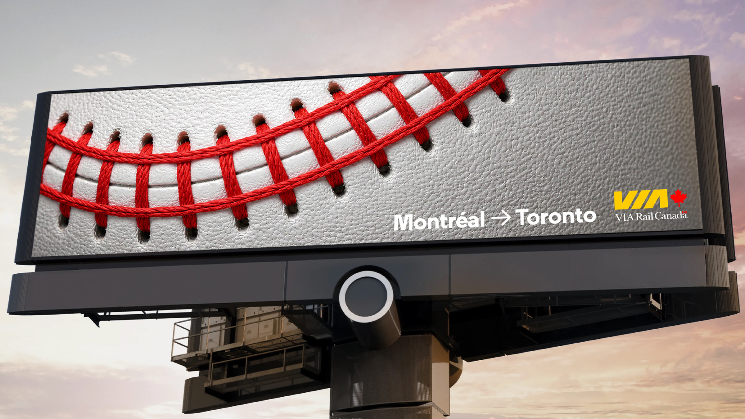 VIA Rail x Cossette, balle de baseball dont la couture devient une voie ferrée Montréal Toronto